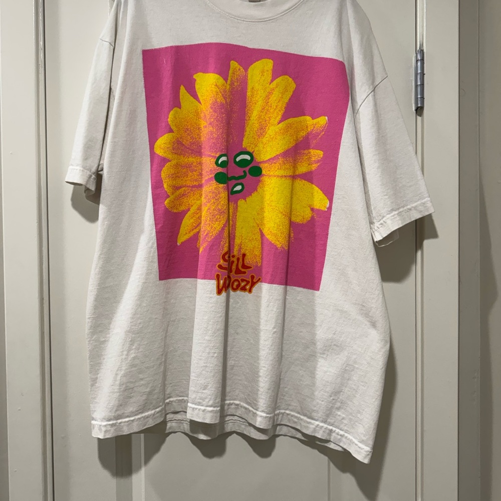 Still Woozy Loveseat Graphic Tee